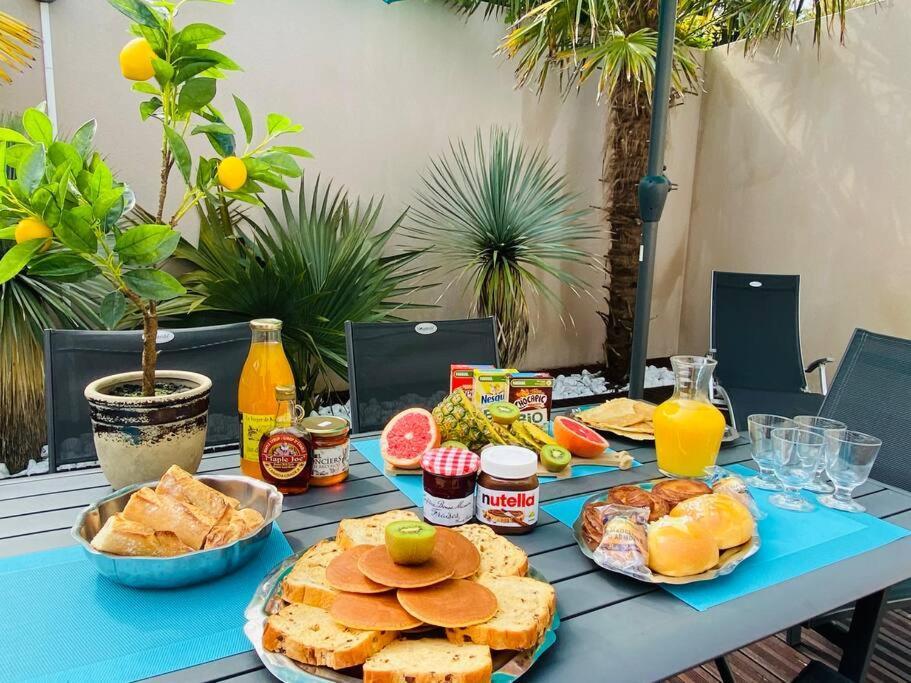 Scorfel Lodge, Villa Matisse, Spa & Terrasse เปโรส กีเรค ภายนอก รูปภาพ